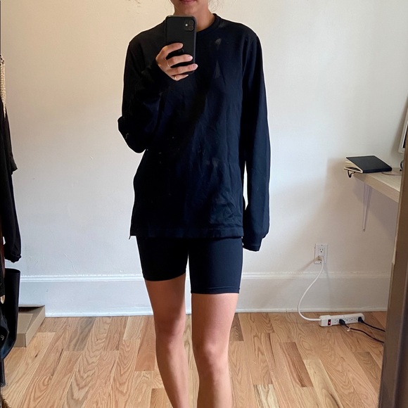 Lululemon Crew Neck - Picture 1 of 3